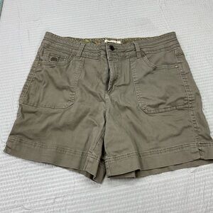 Casual Women's Cargo Shorts in Taupe